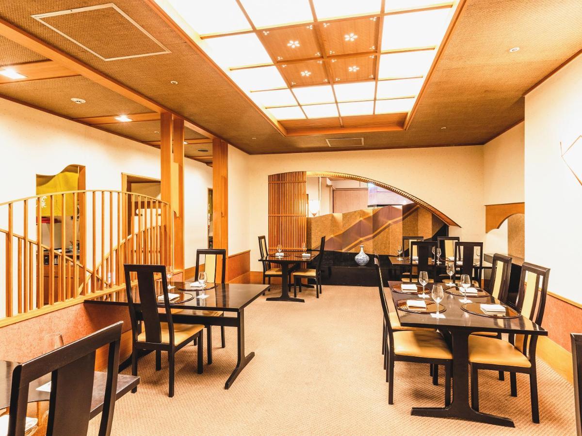 Utsunomiya Tobu Hotel Grande Bagian luar foto